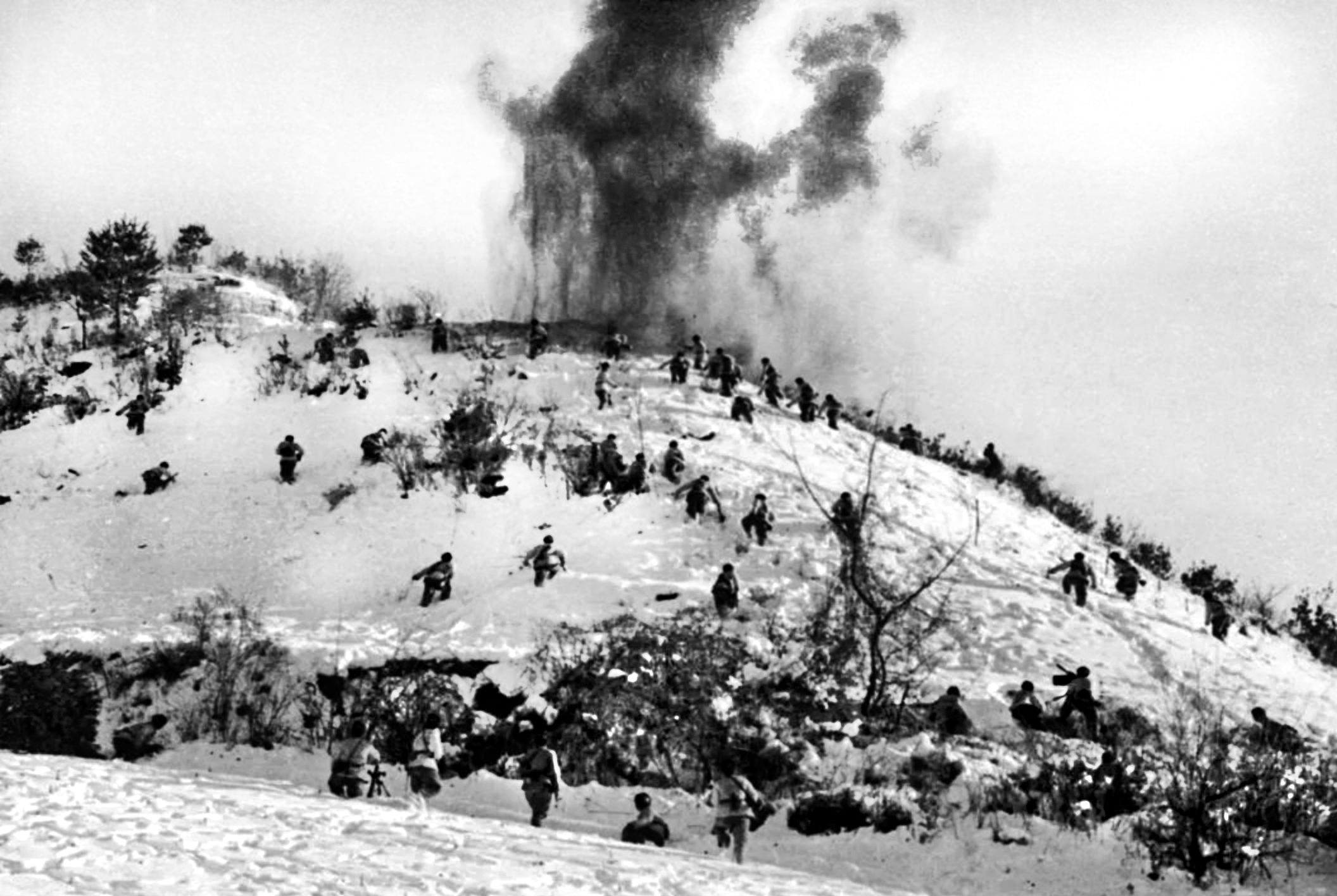 The war in Korea was irrevocably altered on October 18, 1950, as 200,000 troops of the Chinese People’s Volunteer Army (PVA) began secretly crossing the Yalu River to join the remnants of the North Korean KPA to launch a devastating counter-offensive. The scale of the intervention caught UN Command and South Korean forces completely off-guard.