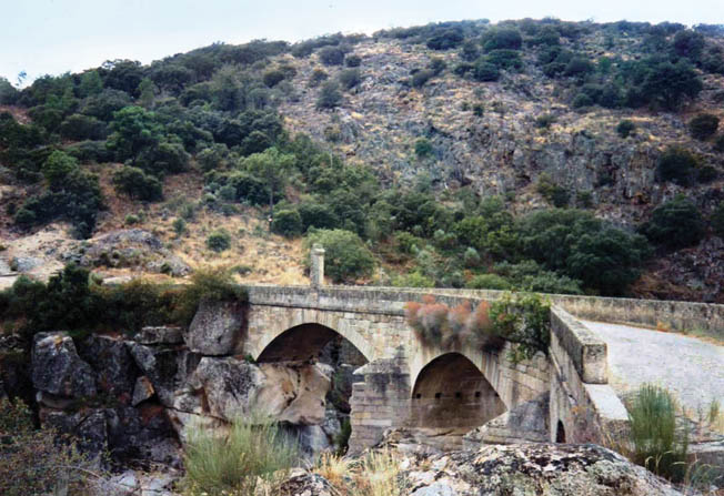 The narrow Cao River Bridge was the site of a sharp rearguard action on July 24 in which Brig. Gen. Robert Craufurd’s Light Division narrowly escaped disaster. Nevertheless, they inflicted severe casualties on Marshal Ney’s troops before it was over.