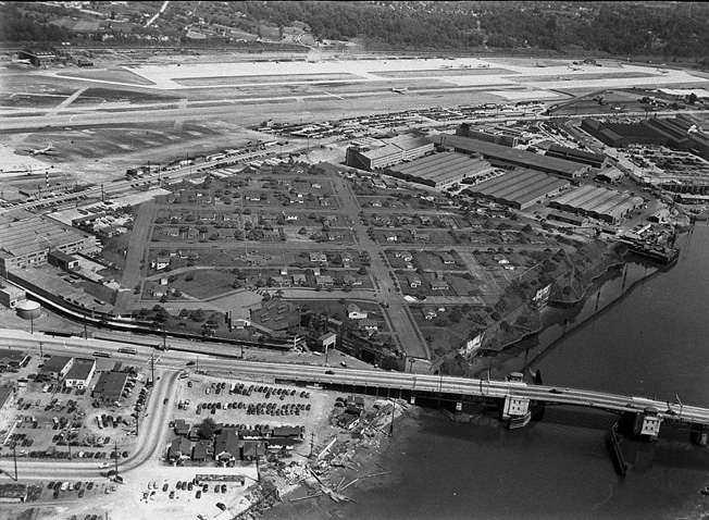 A view of Boeing’s Plant 2, looking toward the southeast, clearly shows Boeing Wonderland’s “street grid.” The presence of B-29 Superfortresses on the ramp and runway indicate that this photo was taken late in the war.