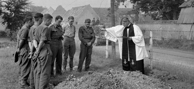 In two world wars, British and American chaplains risked their lives to bring a fleeting sense of peace and glory to soldiers on the battlefield.