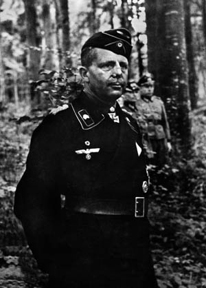 General der Panzertruppen Heinrich Eberbach, shown in France in July 1944, wanted to withdraw to avoid encirclement in western France but was ordered to hold fast. 