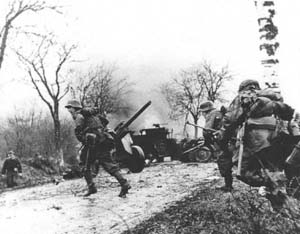 CCR of the 9th Armored Division had never been in combat. It consisted of a battalion of M4 Sherman 75mm tanks, a battalion of armored infantry, a battalion of self-propelled 105mm artillery, a company of self-propelled tank destroyers, a company of armored engineers, and an antiaircraft company featuring halftracks mounted with .50-caliber machine guns.