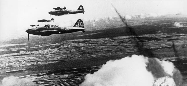 As the Wermacht tightened the ring around Sevastopol in 1942, German and Soviet fighter aces blazed away at one another day after day.