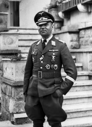 Luftwaffe General Alfred Schlemm commanded the tough German 1st Parachute Army located in the vicinity of Wesel. 