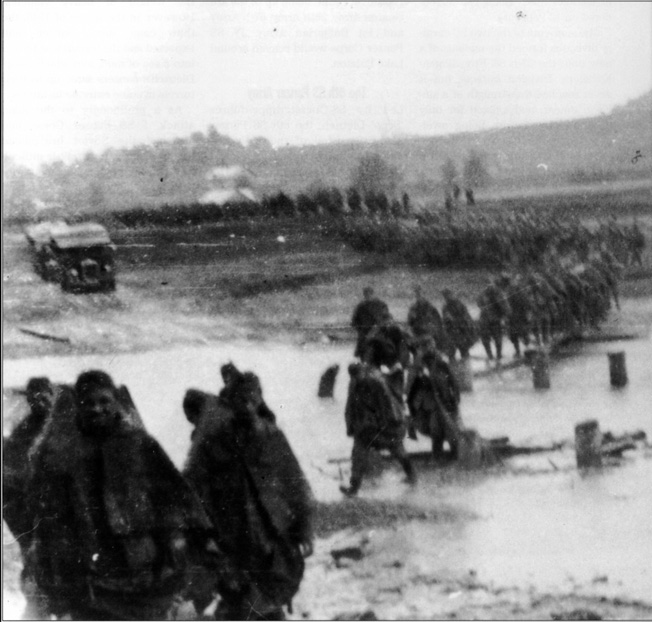Following the failure of Operation Spring Awakening in March 1945, Waffen SS troops resume their retreat. It had been hoped that the German spring offensive would push the Red Army out of Hungary.
