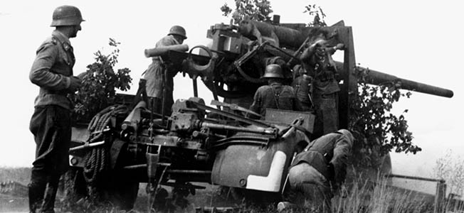 BOFORS 120 mm luftvärnsautomatkanon